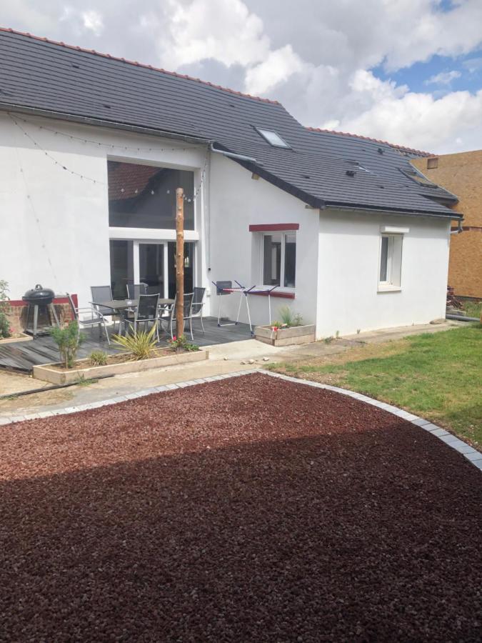 Maison Chaleureuse A La Campagne Camps-en-Amienois Exterior photo